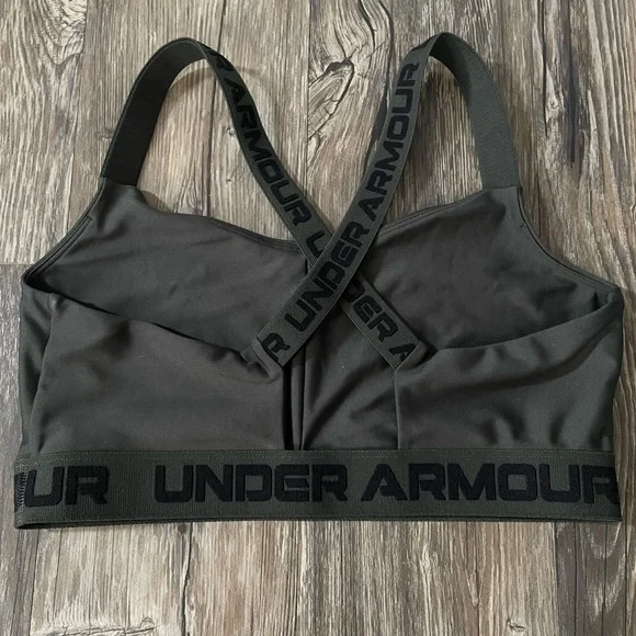 Under Armour Olive Green Cross Back Sports Bra Logo Band Medium Support - Picture 2 of 3